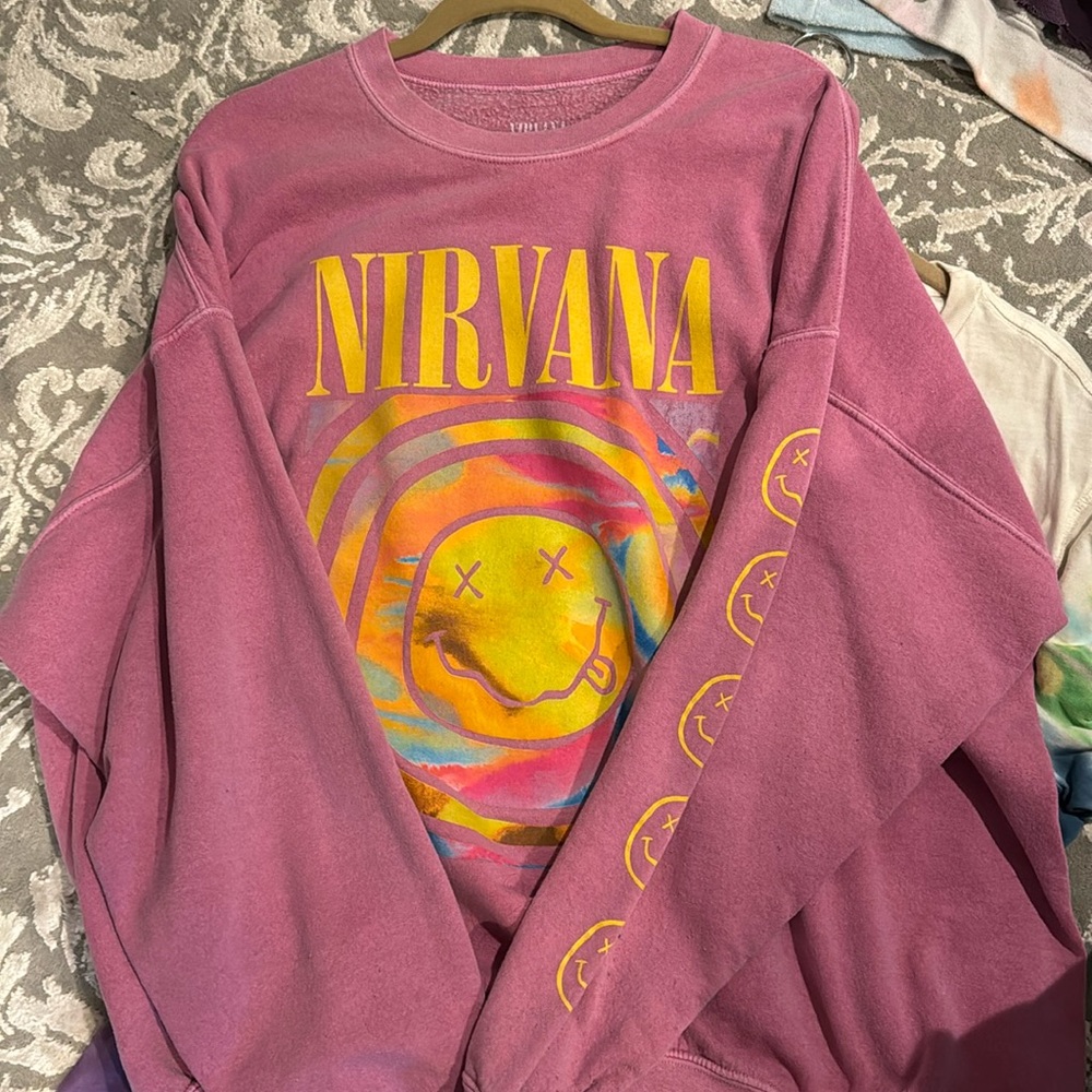URBAN CREWNECK